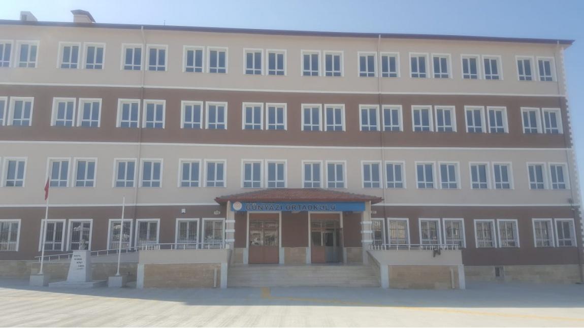 Günyazı Ortaokulu Fotoğrafı